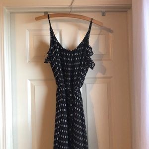 Size M Who What Wear Midi Dress in Black